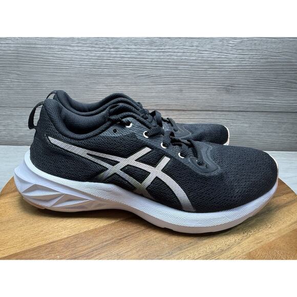 Asics Versablast 2 Running Black with White Brand Womens Size 7 - Picture 1 of 9